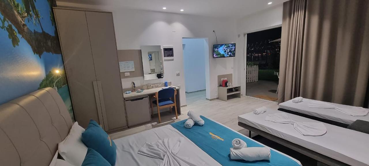 Suncoast Rooms Port Side Саранда Экстерьер фото
